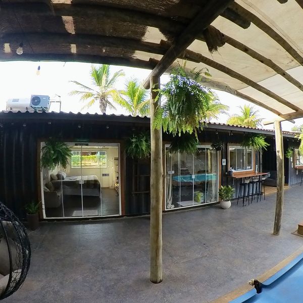 Fachada do Flat da Família, aberta para o pátio de lazer